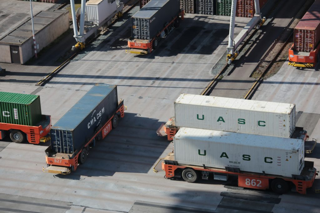 Port Truck Loading 1024x683